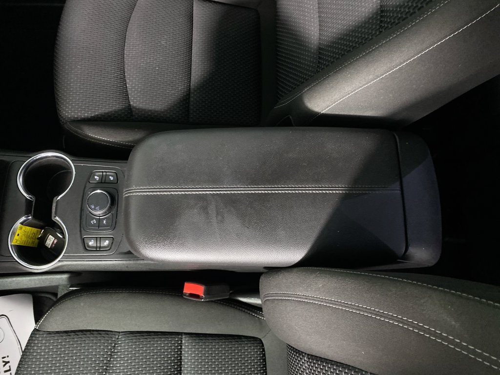 Certified 2023 GMC Terrain SLE w/ Driver Convenience Package FWD image 20