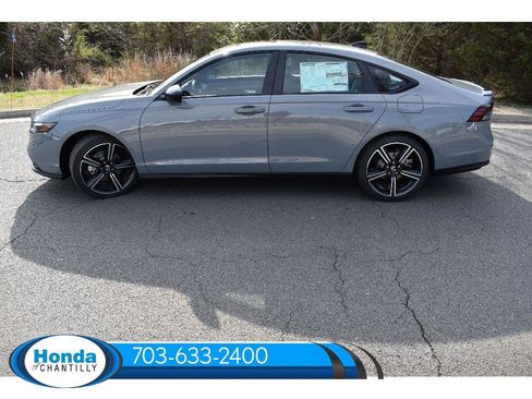 New 2026 Honda Accord Hybrid Sport-L image 4