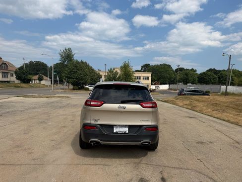 Used 2015 Jeep Cherokee Limited AWD/4WD image 6
