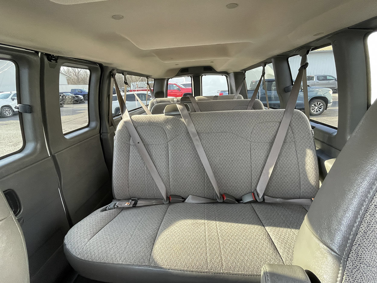 Used 2025 Chevrolet Express 3500 LT w/ LT Preferred Equipment Group RWD image 34