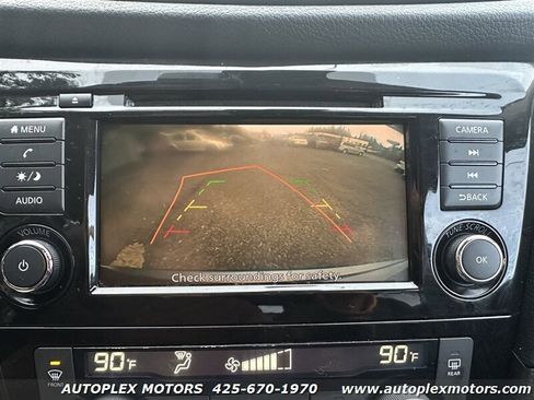 Used 2020 Nissan Rogue SV image 27