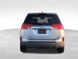 Used 2016 GMC Terrain SL image 4