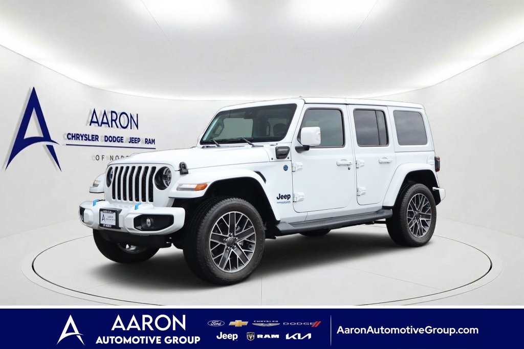Used 2022 Jeep Wrangler Unlimited Sahara AWD/4WD image 1