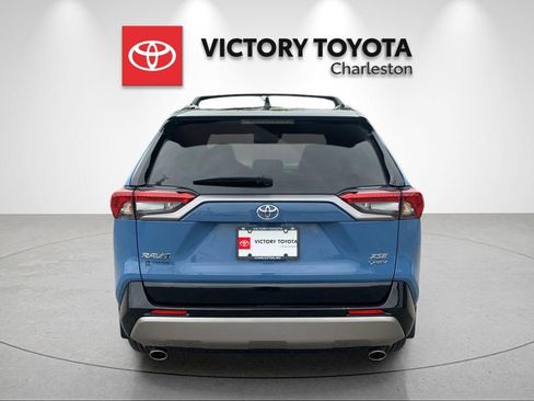 Used 2025 Toyota RAV4 XSE w/ Weather Package AWD/4WD image 4