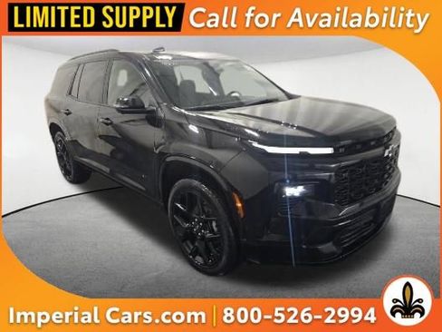 Used 2025 Chevrolet Traverse RS w/ LPO, Floor Liner Package image 1