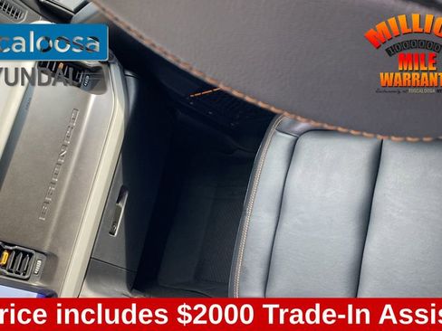 Used 2023 Ford Bronco Badlands image 30
