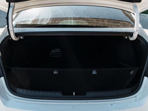 New 2026 Hyundai Elantra Limited image 6