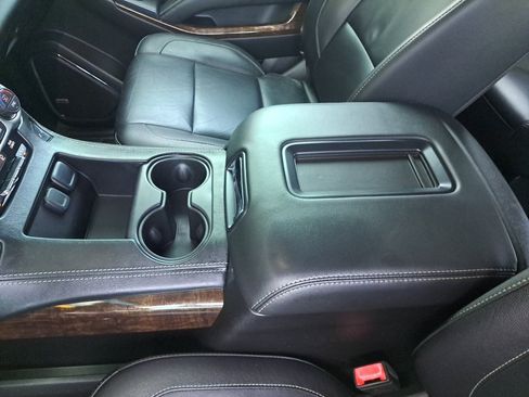 Used 2018 Chevrolet Tahoe LT AWD/4WD image 28