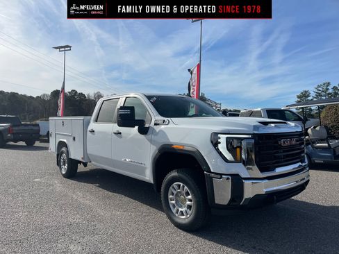 New 2026 GMC Sierra 2500 Pro w/ Convenience Package AWD/4WD image 2