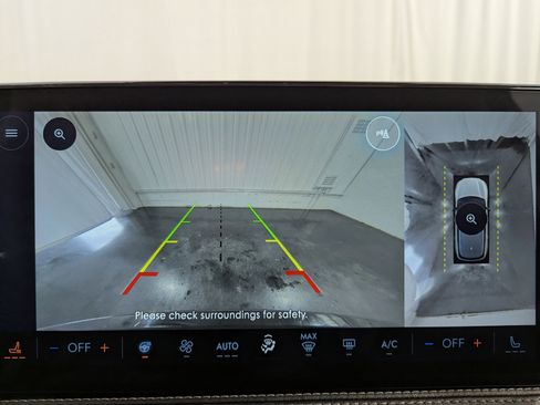 Used 2025 Lincoln Corsair AWD w/ Equipment Group 101A image 25