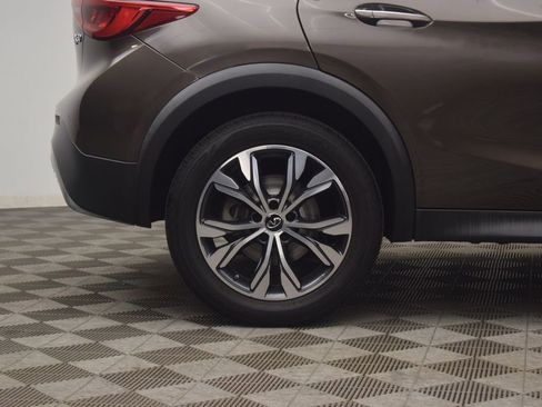 Used 2018 INFINITI QX30 Premium w/ Navigation Package AWD/4WD image 33