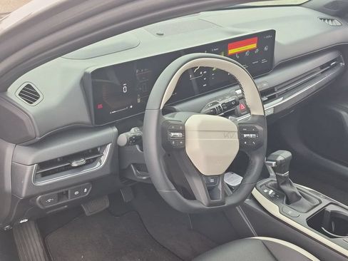 New 2026 Kia K4 GT-Line FWD image 10