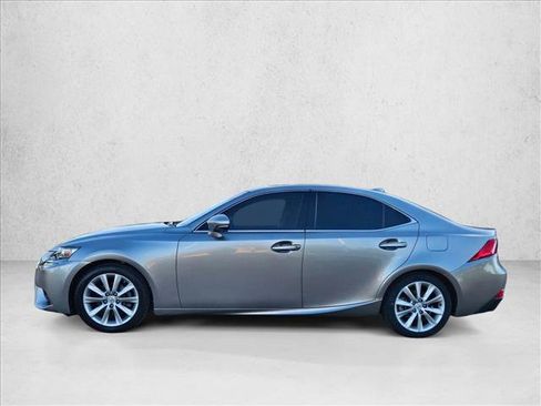 Used 2015 Lexus IS 250 image 9