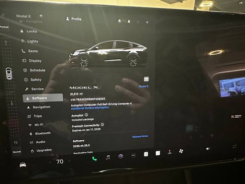 Used 2024 Tesla Model X image 22