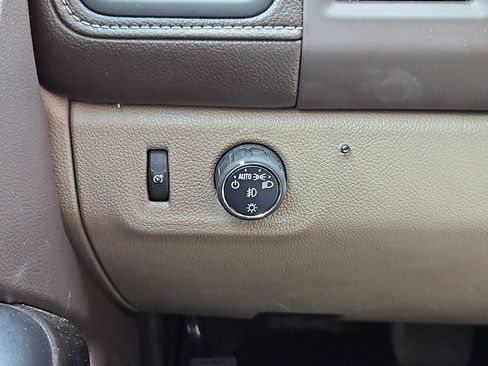 Used 2015 GMC Canyon SLT w/ Driver Alert Package RWD image 18