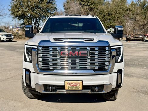 Used 2024 GMC Sierra 2500 Denali w/ Denali Reserve Package image 9
