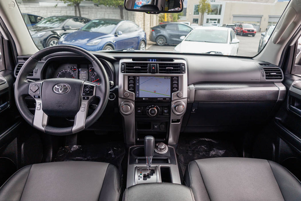 Used 2021 Toyota 4Runner SR5 Premium w/ Moonroof Package AWD/4WD image 34