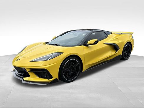 Used 2025 Chevrolet Corvette Stingray Preferred Conv w/ Z51 Performance Package RWD image 5