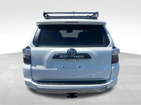 Certified 2024 Toyota 4Runner TRD Off-Road Premium w/ 4Runner Black Package (TMS) AWD/4WD image 4