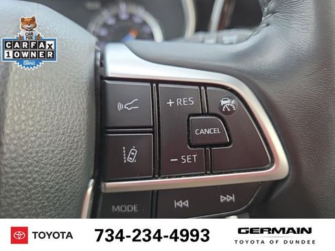 Used 2022 Toyota Highlander XLE image 32