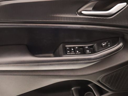 Used 2023 Jeep Grand Cherokee L Laredo image 16