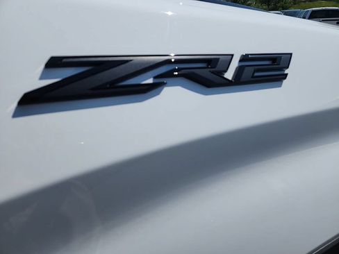 Certified 2025 Chevrolet Silverado 1500 ZR2 w/ Technology Package AWD/4WD image 56