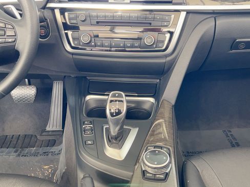 Used 2014 BMW 428i Convertible image 22