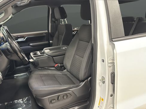 Used 2023 Chevrolet Silverado 1500 LT AWD/4WD image 9