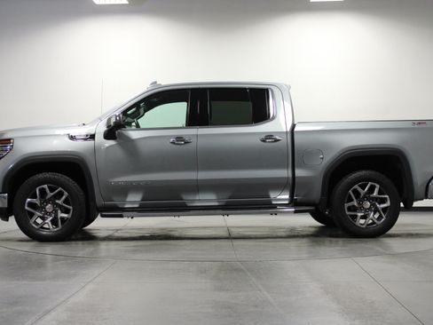 Used 2025 GMC Sierra 1500 SLT w/ SLT Premium Plus Package AWD/4WD image 7