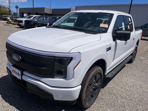 New 2025 Ford F150 Lightning Flash image 3