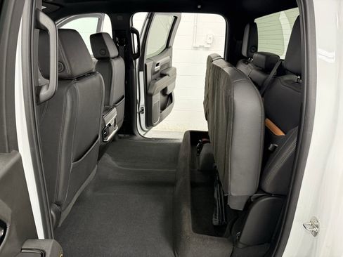 Used 2023 GMC Sierra 1500 AT4 image 18