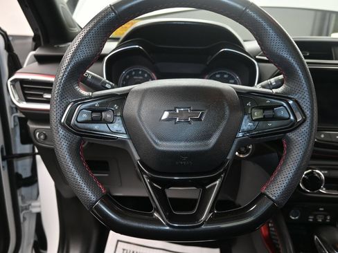 Used 2023 Chevrolet TrailBlazer RS w/ Sun and Liftgate Package AWD/4WD image 23