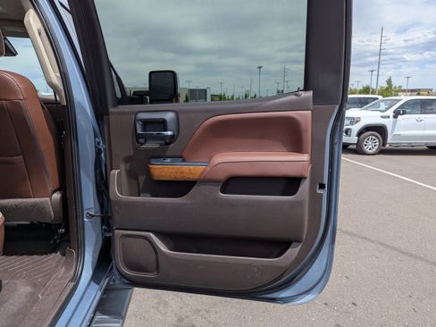 Used 2016 Chevrolet Silverado 2500 High Country w/ High Country Premium Package AWD/4WD image 38