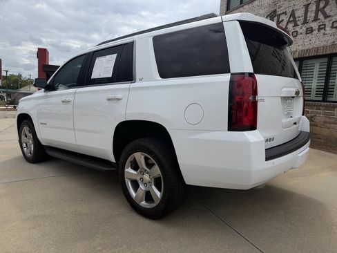 Used 2020 Chevrolet Tahoe LT w/ Luxury Package RWD image 9