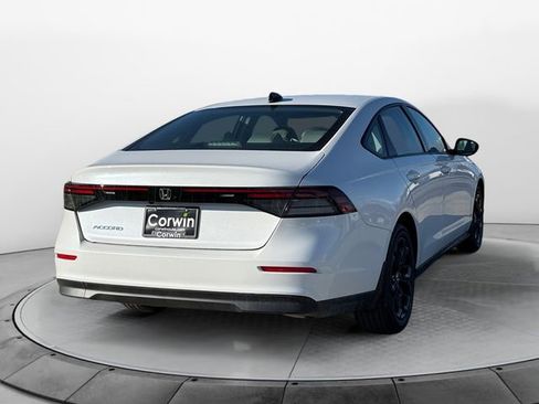 New 2025 Honda Accord SE image 18