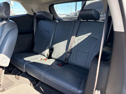 Used 2018 Buick Enclave Premium w/ Experience Buick Package image 18