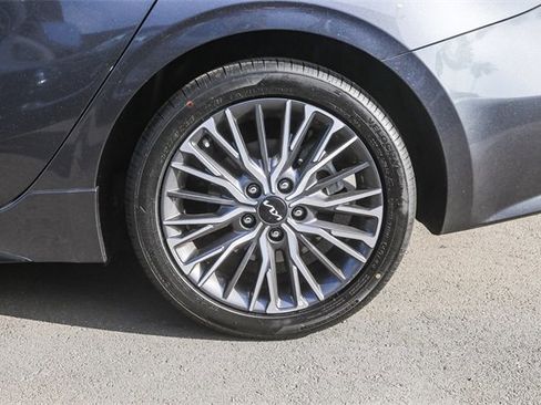 Used 2023 Kia Forte GT-Line w/ GT-Line Premium Package image 12