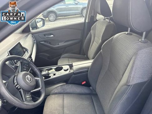 Used 2024 Nissan Rogue SV FWD image 6
