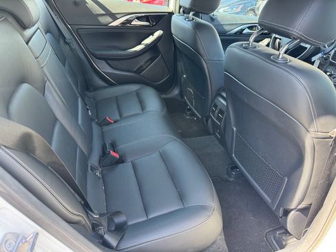 Used 2019 INFINITI QX30 w/ Cargo Package FWD image 13