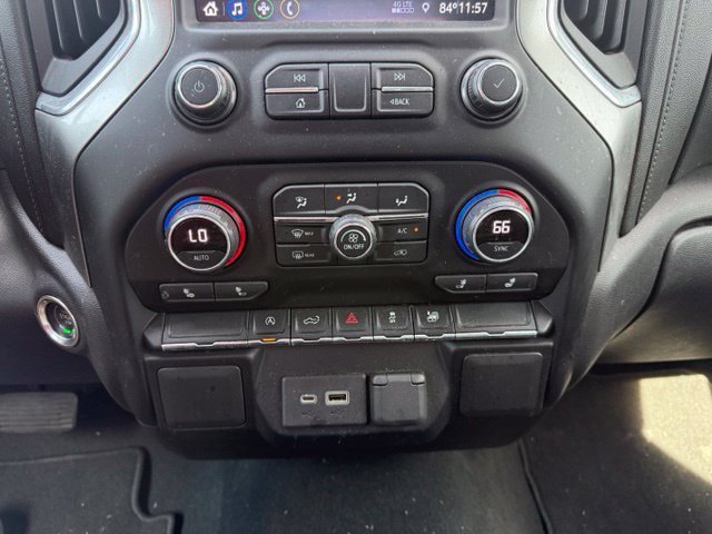 Used 2021 Chevrolet Silverado 1500 LT AWD/4WD image 37