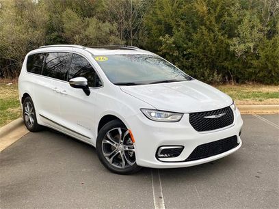 Used 2026 Chrysler Pacifica Pinnacle