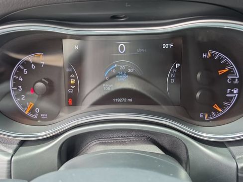 Used 2021 Jeep Grand Cherokee Laredo RWD image 25