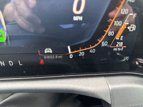 Used 2024 Ford Mustang Premium image 10