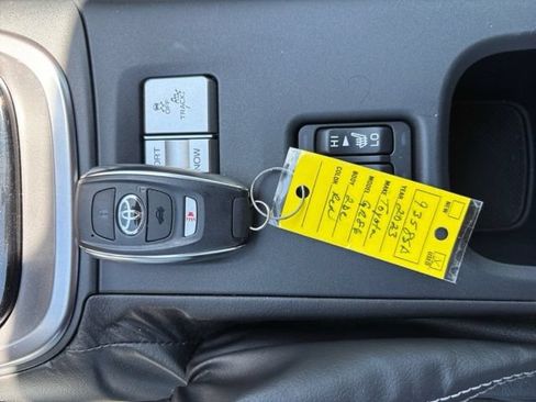 Used 2023 Toyota GR86 Premium w/ ALL Weather Mat Package (TMS) RWD image 16