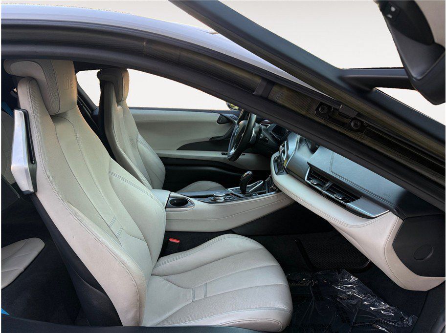 Used 2015 BMW i8 AWD/4WD image 15