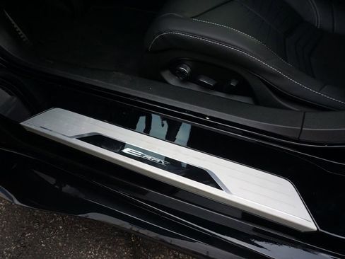 New 2025 Chevrolet Corvette E-Ray image 31