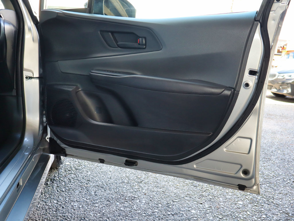 Used 2024 Toyota Prius LE AWD/4WD image 53