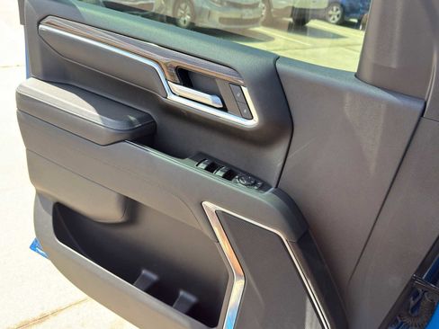 Used 2022 Chevrolet Silverado 1500 LT image 21