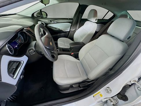 Used 2019 Chevrolet Cruze LT FWD image 13