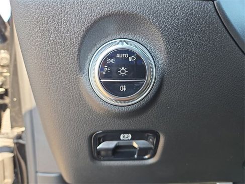 Used 2024 Mercedes-Benz C 300 4MATIC Sedan image 18